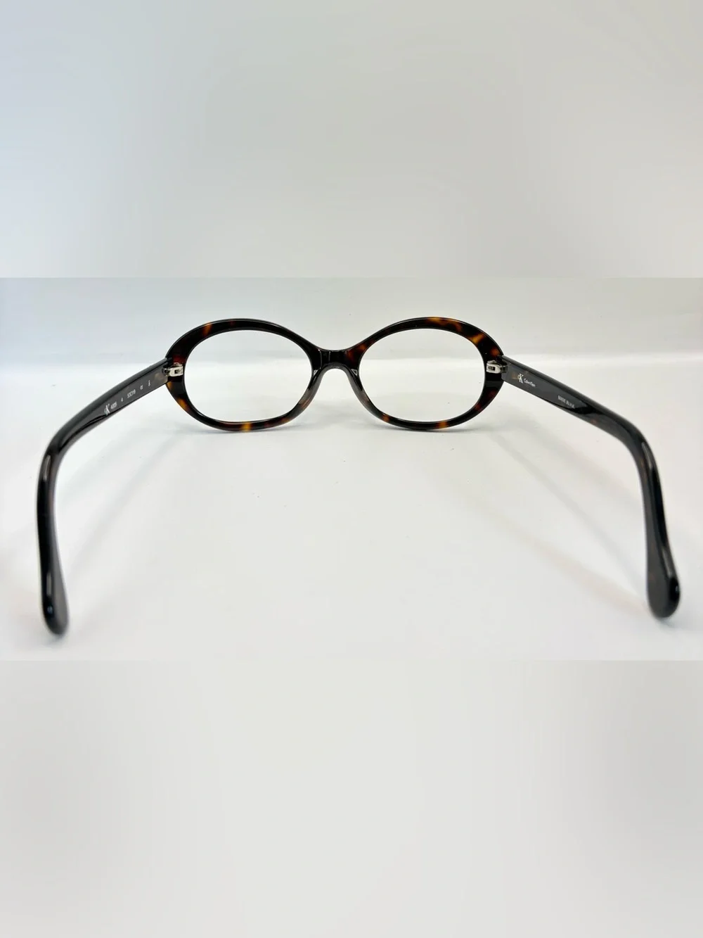 Calvin Klein listing pair